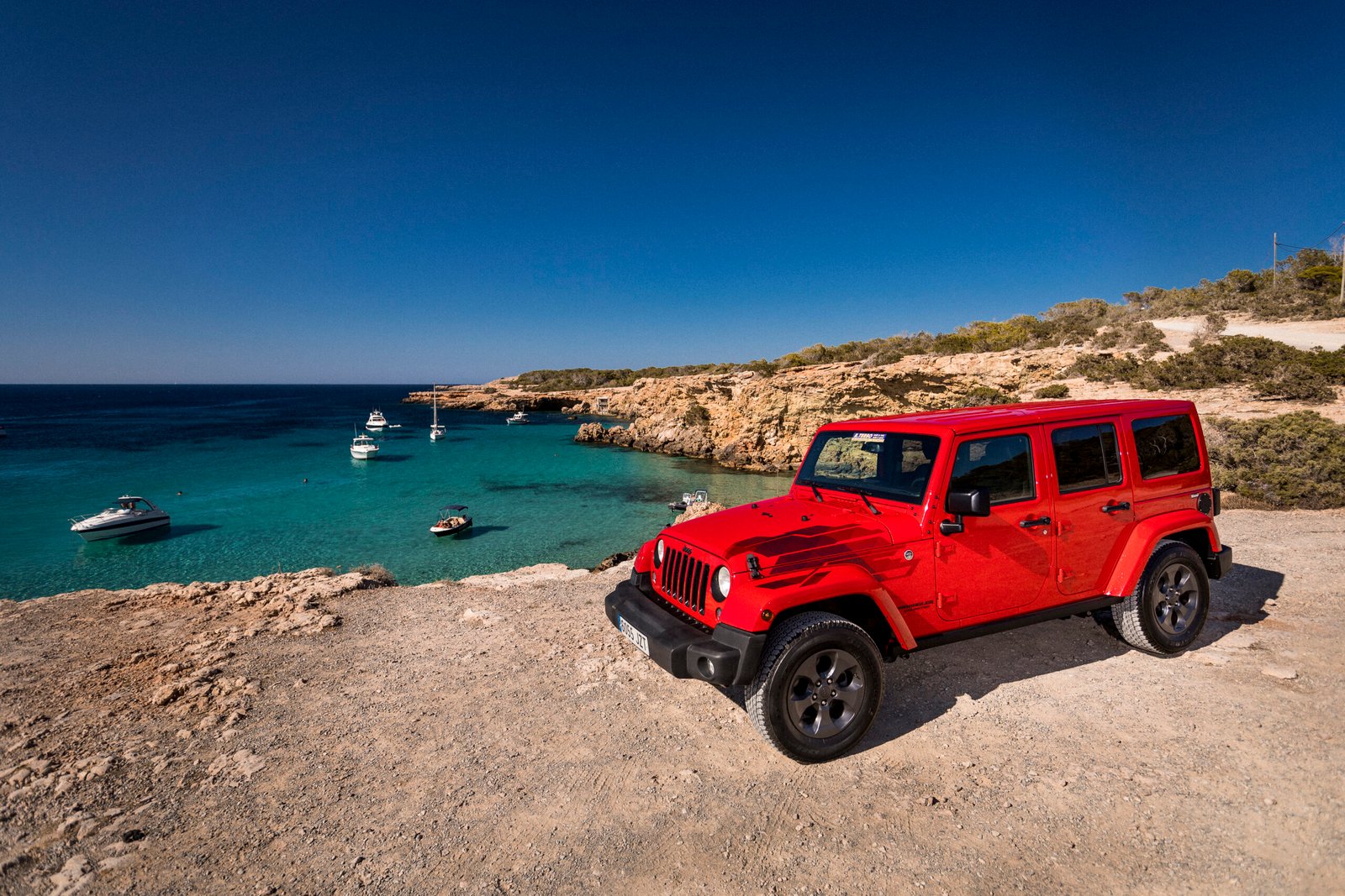 Planes para hacer con un coche de alquiler en Ibiza