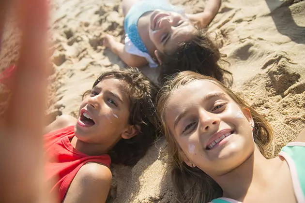 5 calas perfectas para ir en coche con niños pequeños