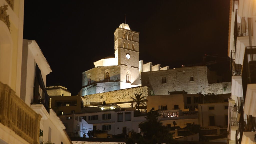 dalt vila